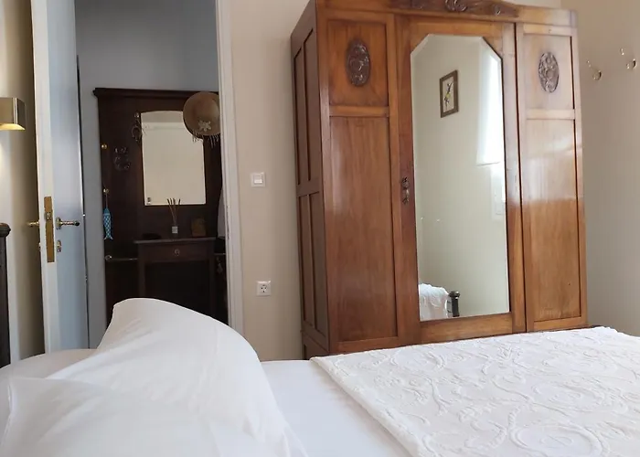 Mid Century Character House In 別荘 アルゴストリオン