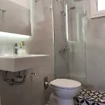 Mid Century Character House In Дом отдыха *